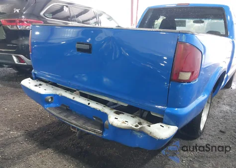 2003 GMC Sonoma Sls from USA, damaged, VIN 1GTCS19X838113665